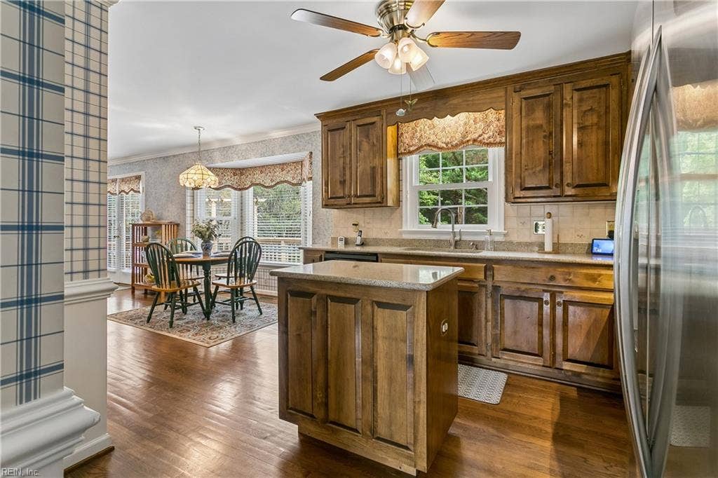32 Padgett Court, Newport News, VA 23606 32 Padgett Court, Newport News, VA 23606