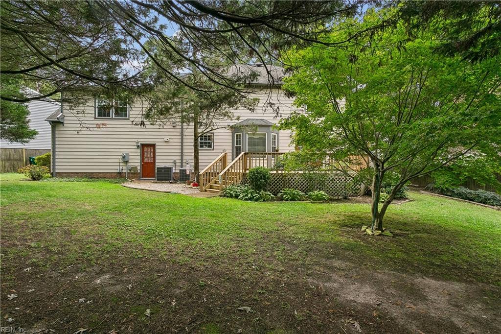 32 Padgett Court, Newport News, VA 23606 32 Padgett Court, Newport News, VA 23606