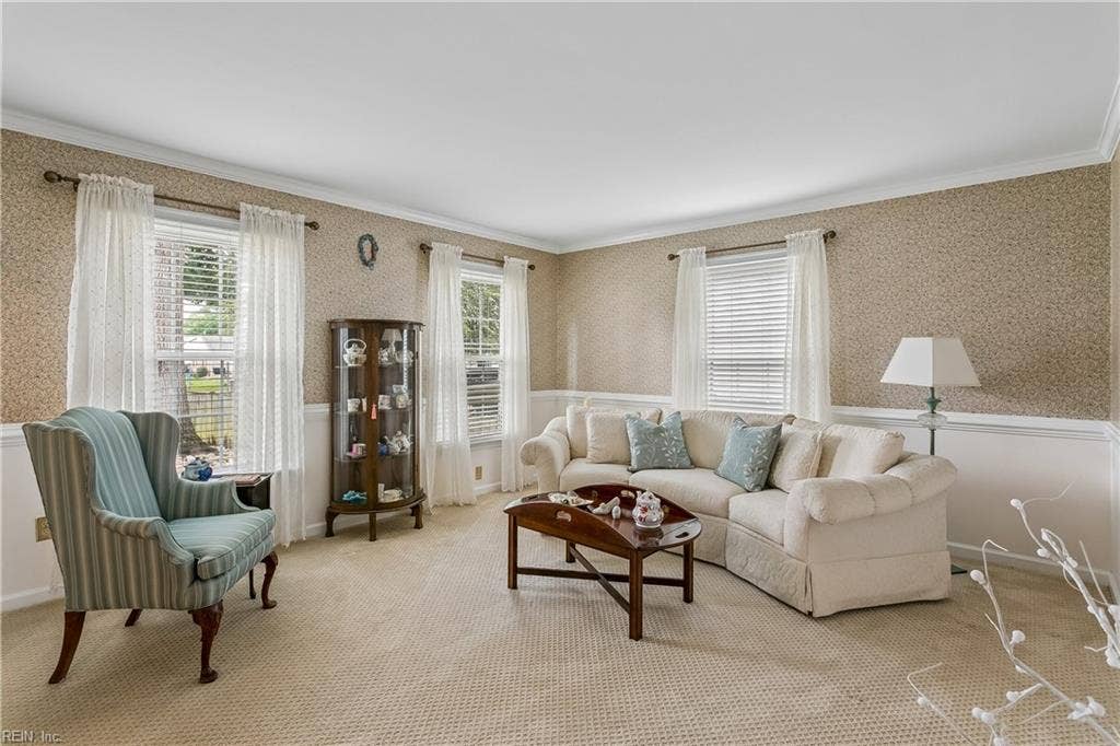 32 Padgett Court, Newport News, VA 23606 32 Padgett Court, Newport News, VA 23606