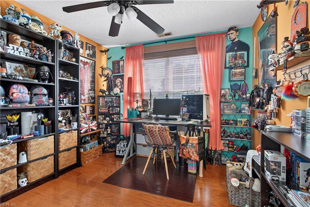 2nd Bedroom
