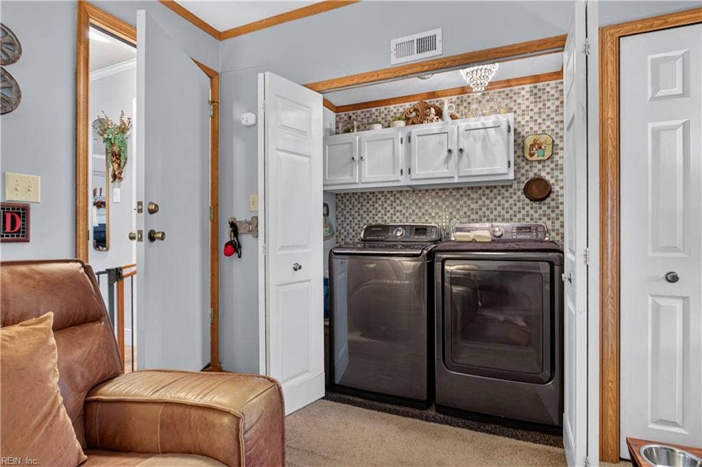 Downstairs Laundry Closet