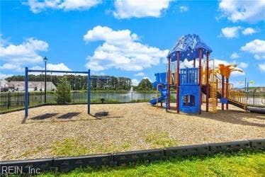 511 Eldridge Lane, Cardinal Meadows, Chesapeake, VA 23323 511 Eldridge Lane, Cardinal Meadows, Chesapeake, VA 23323