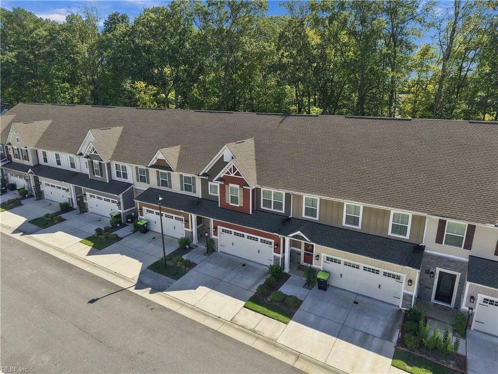 511 Eldridge Lane, Cardinal Meadows, Chesapeake, VA 23323 511 Eldridge Lane, Cardinal Meadows, Chesapeake, VA 23323