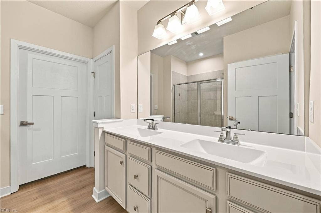 511 Eldridge Lane, Cardinal Meadows, Chesapeake, VA 23323 511 Eldridge Lane, Cardinal Meadows, Chesapeake, VA 23323