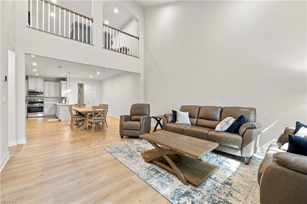 511 Eldridge Lane, Cardinal Meadows, Chesapeake, VA 23323 511 Eldridge Lane, Cardinal Meadows, Chesapeake, VA 23323