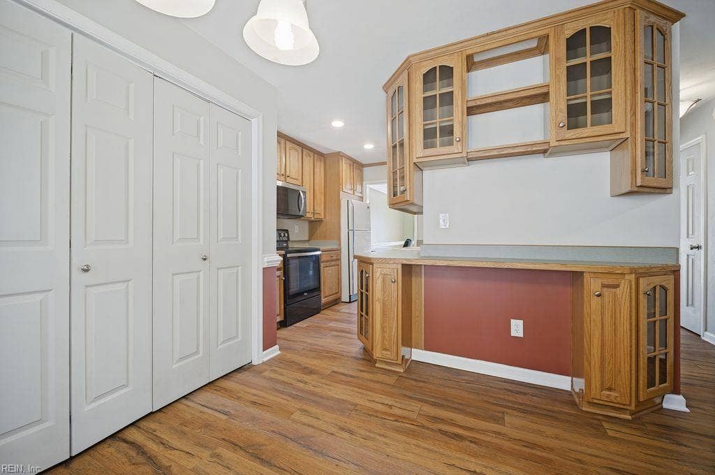 819 Mill Landing Road, Chesapeake, VA 23322 819 Mill Landing Road, Chesapeake, VA 23322