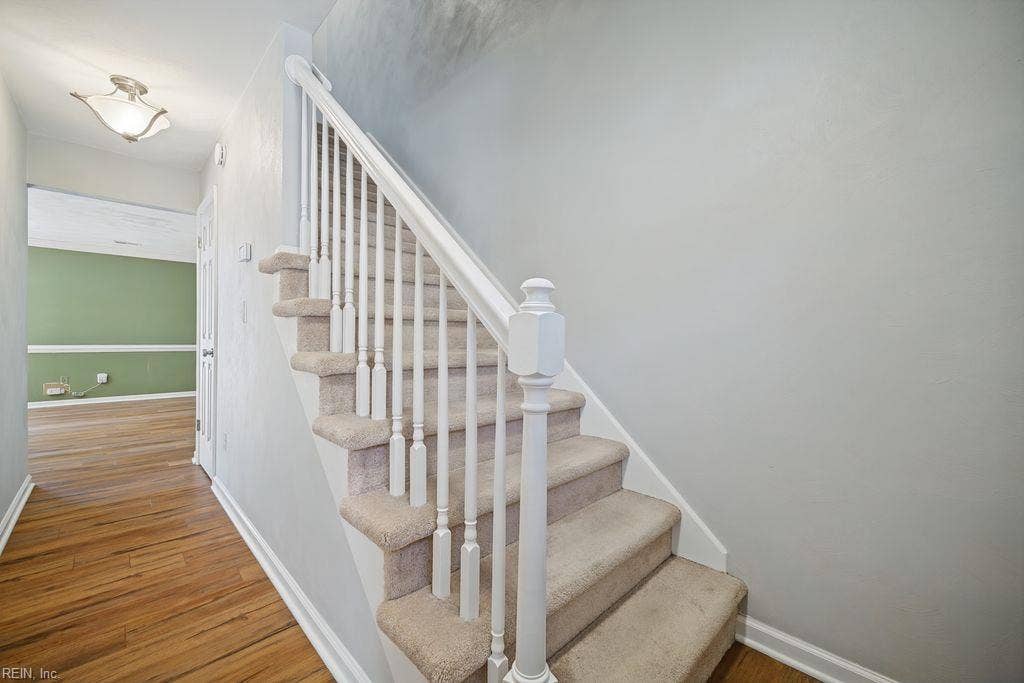 819 Mill Landing Road, Chesapeake, VA 23322 819 Mill Landing Road, Chesapeake, VA 23322