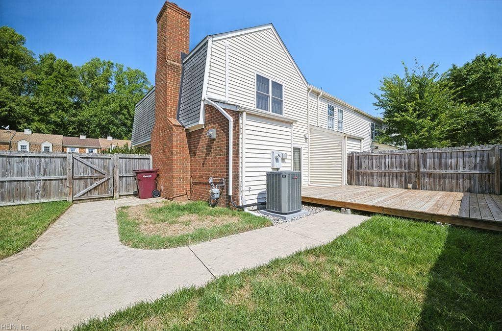 819 Mill Landing Road, Chesapeake, VA 23322 819 Mill Landing Road, Chesapeake, VA 23322