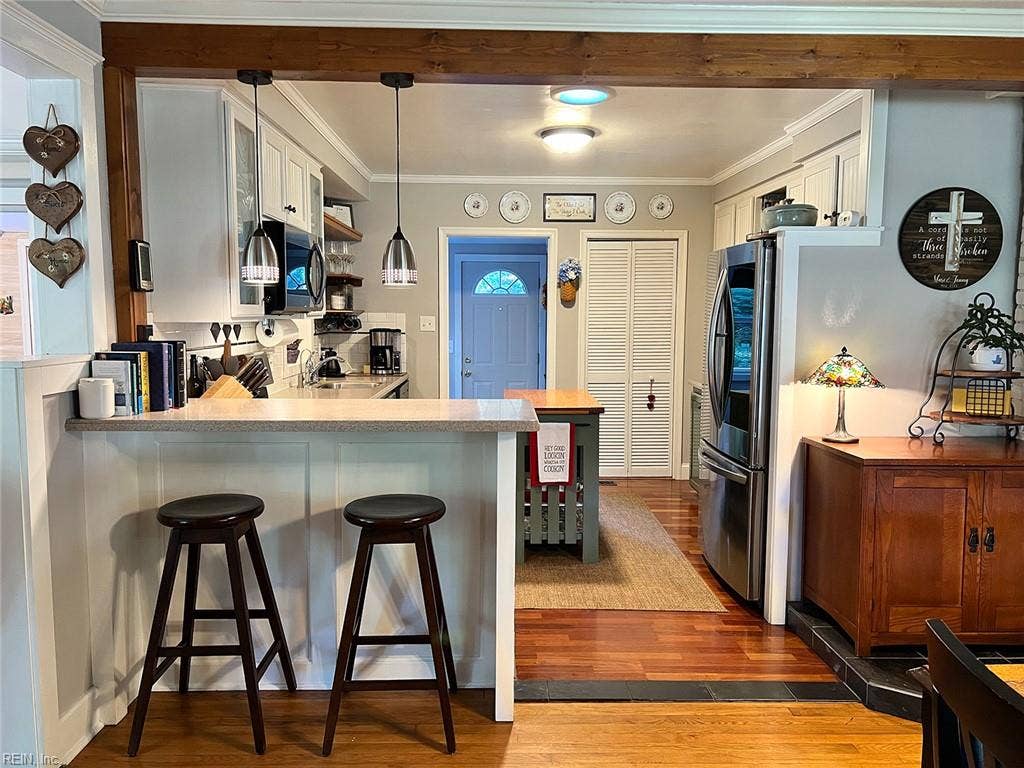 11 Dwight Road, Newport News, VA 23601