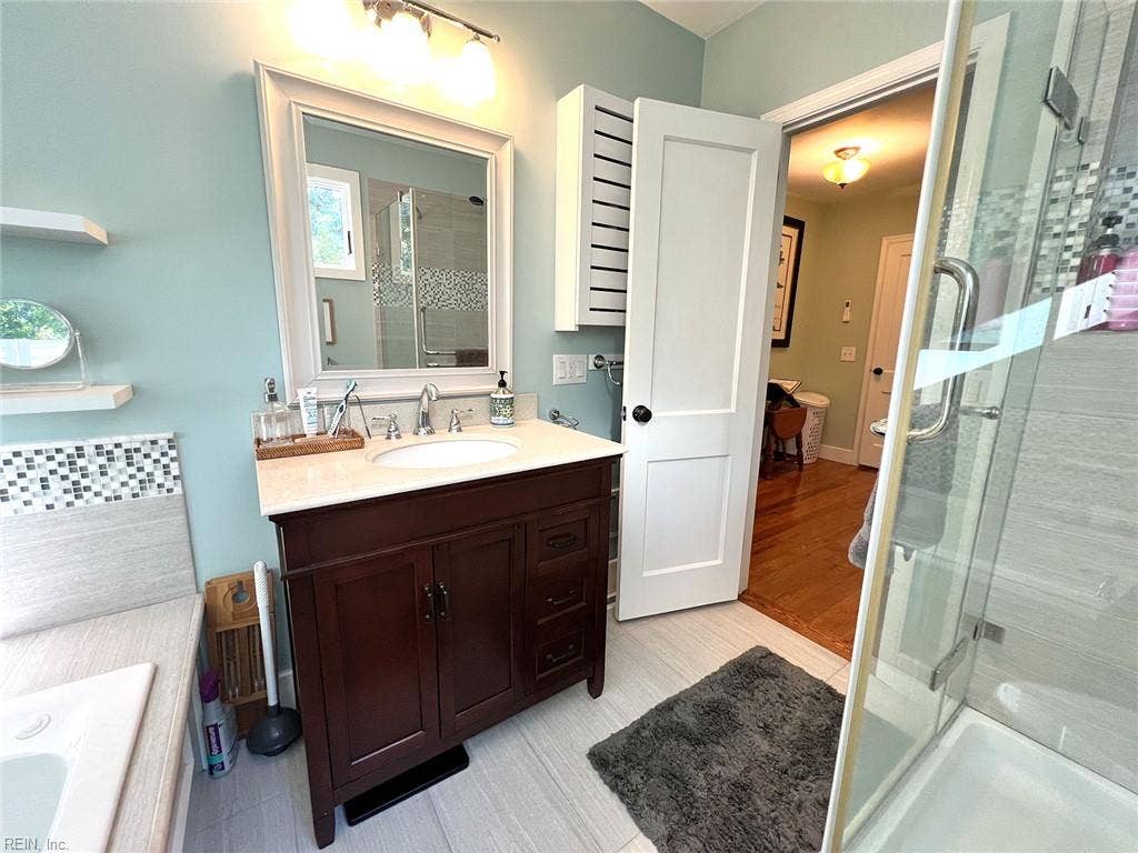 11 Dwight Road, Newport News, VA 23601