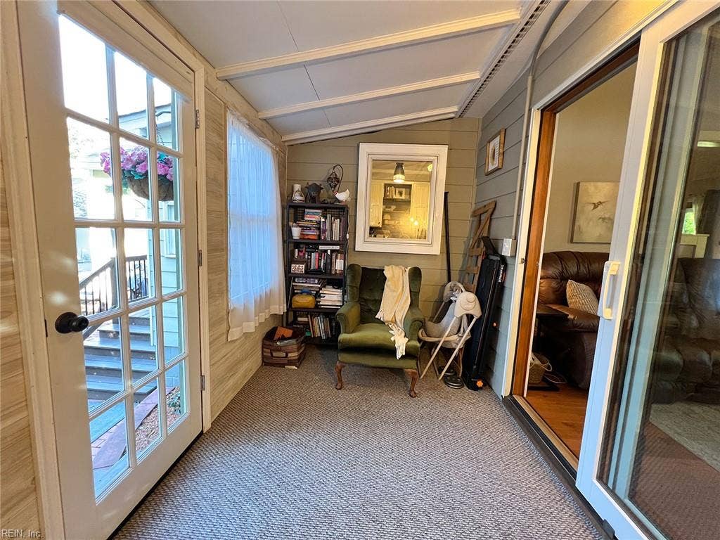 11 Dwight Road, Newport News, VA 23601
