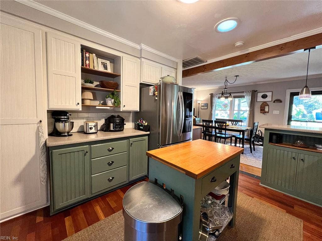 11 Dwight Road, Newport News, VA 23601