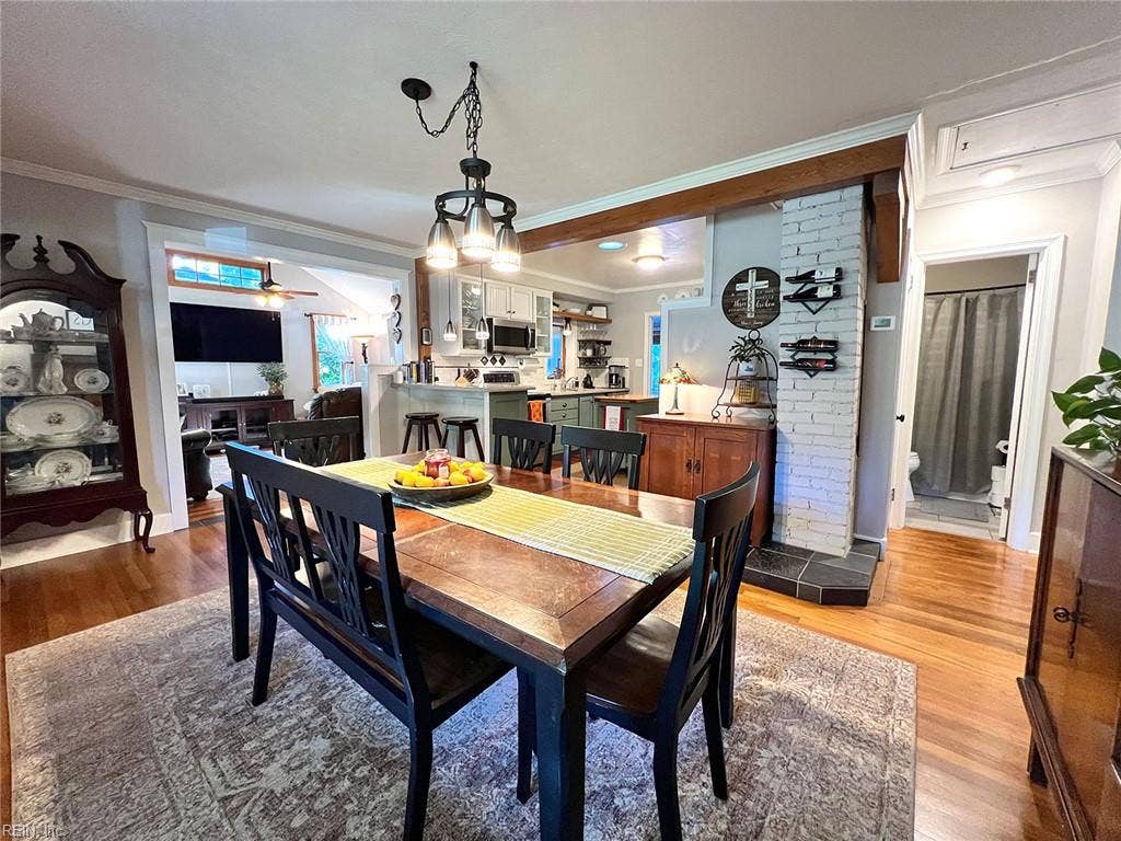 11 Dwight Road, Newport News, VA 23601