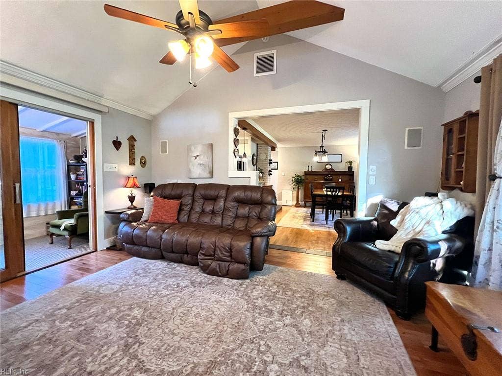 11 Dwight Road, Newport News, VA 23601