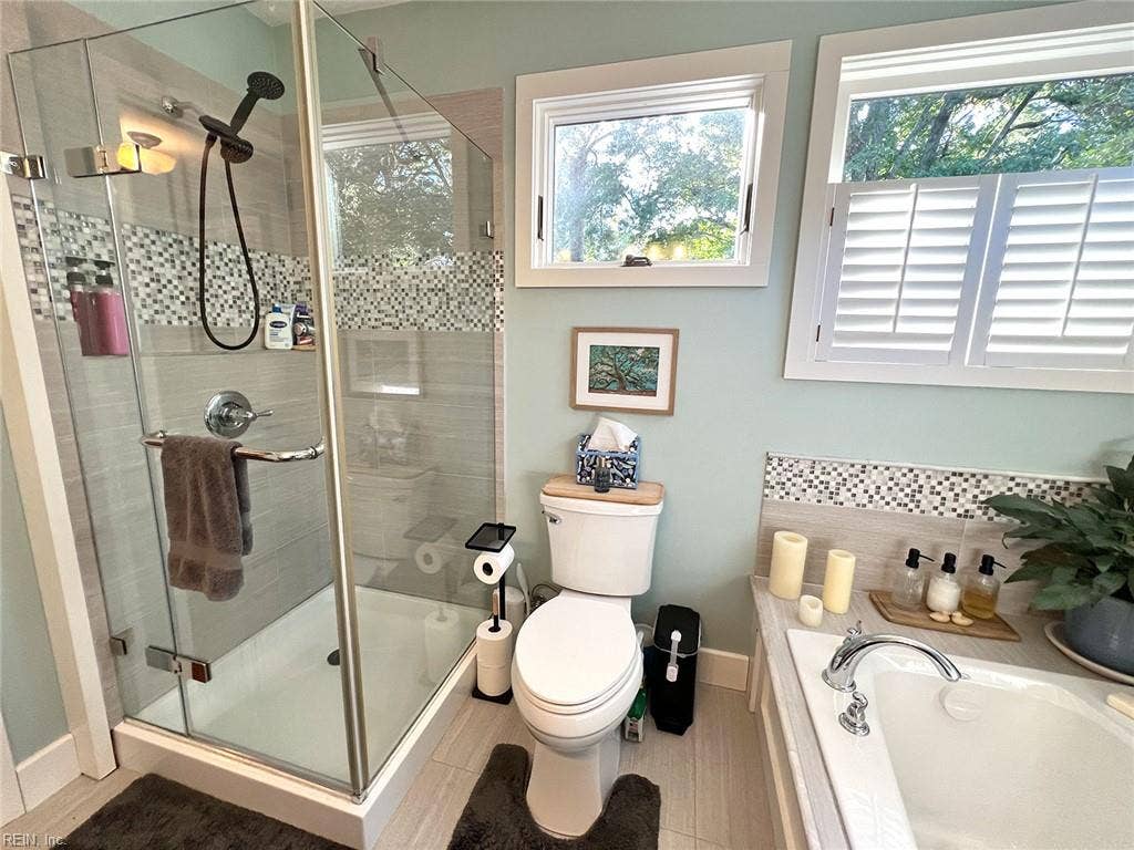 11 Dwight Road, Newport News, VA 23601