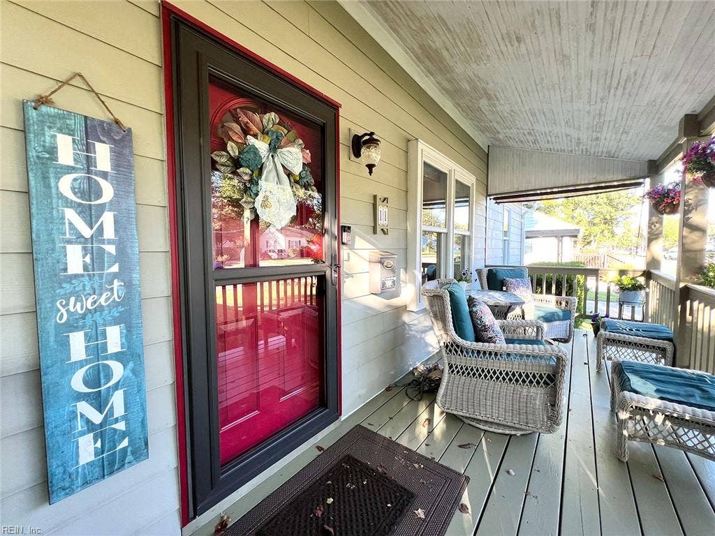 11 Dwight Road, Newport News, VA 23601