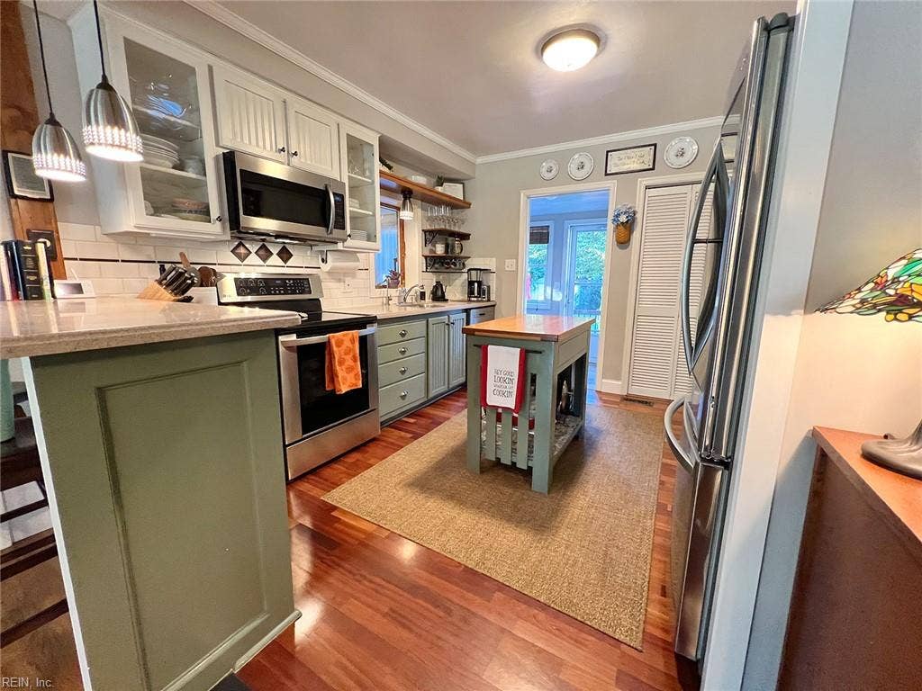11 Dwight Road, Newport News, VA 23601