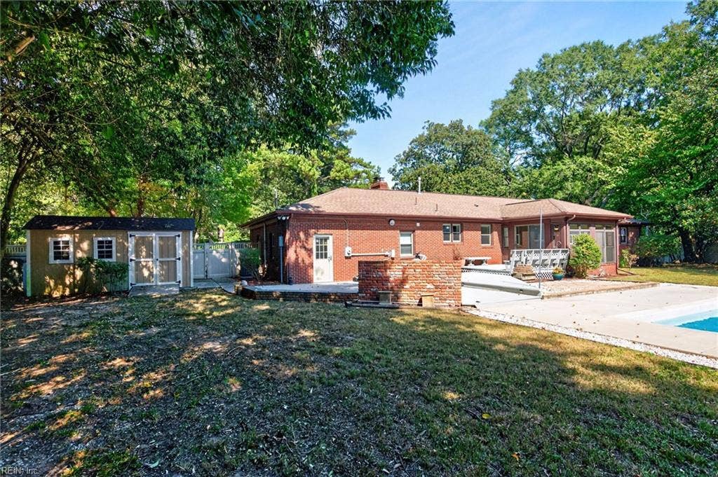 1637 Wakefield Drive, Virginia Beach, VA 23455