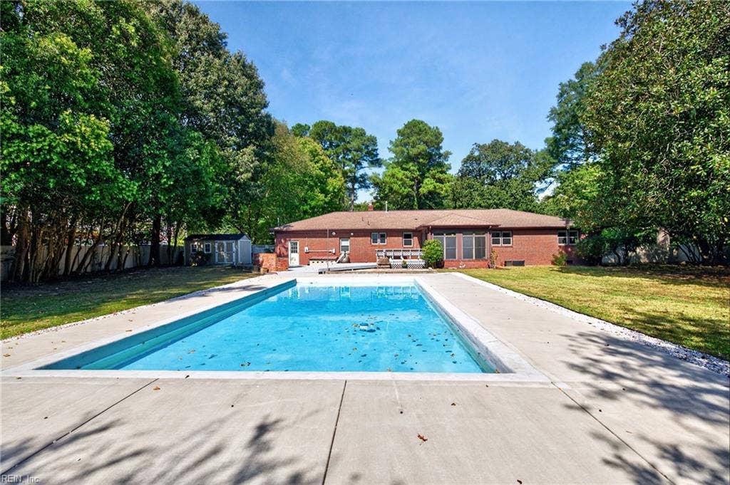 1637 Wakefield Drive, Virginia Beach, VA 23455
