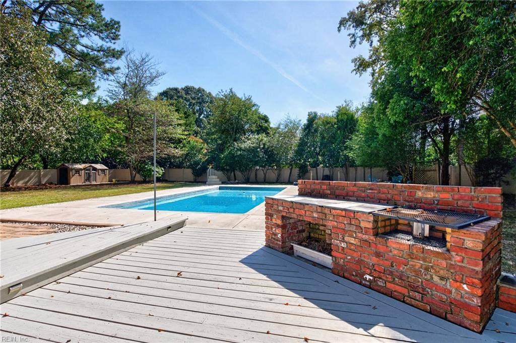 1637 Wakefield Drive, Virginia Beach, VA 23455