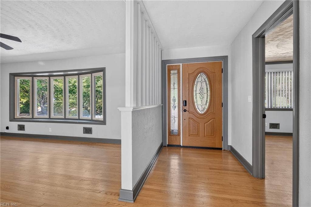 1637 Wakefield Drive, Virginia Beach, VA 23455