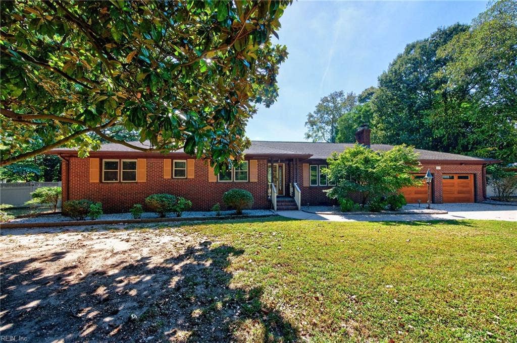 1637 Wakefield Drive, Virginia Beach, VA 23455