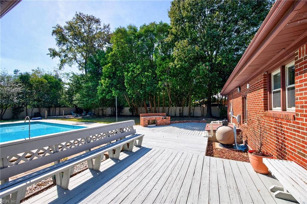 1637 Wakefield Drive, Virginia Beach, VA 23455