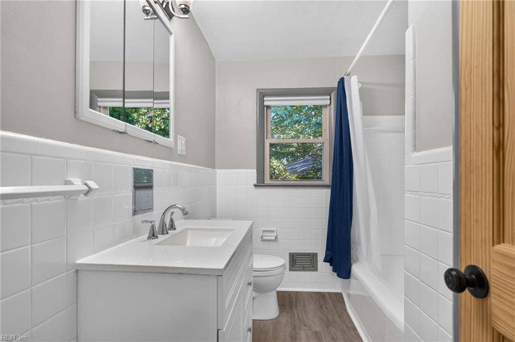 1637 Wakefield Drive, Virginia Beach, VA 23455