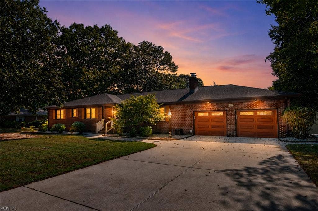 1637 Wakefield Drive, Virginia Beach, VA 23455