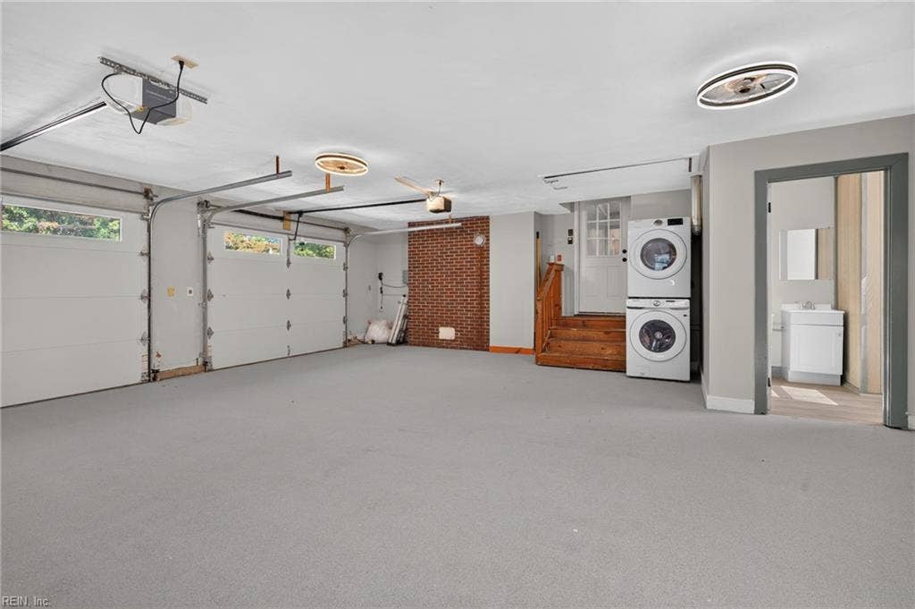 1637 Wakefield Drive, Virginia Beach, VA 23455