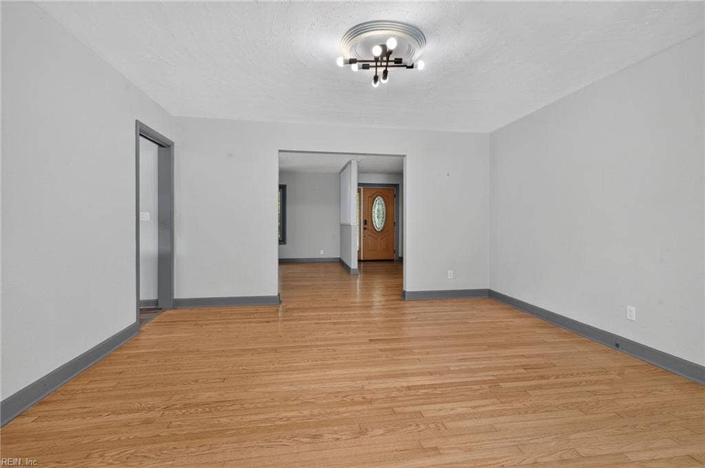 1637 Wakefield Drive, Virginia Beach, VA 23455