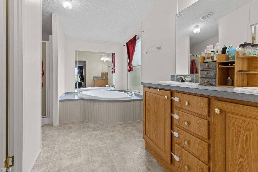 9 Muddy Cross Road, Hobbsville, NC 27946