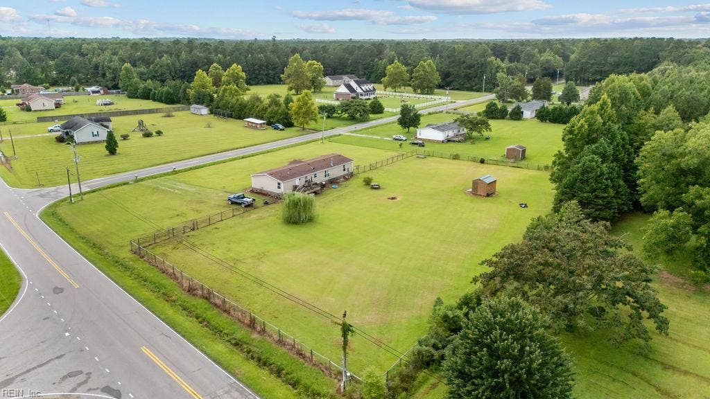 9 Muddy Cross Road, Hobbsville, NC 27946