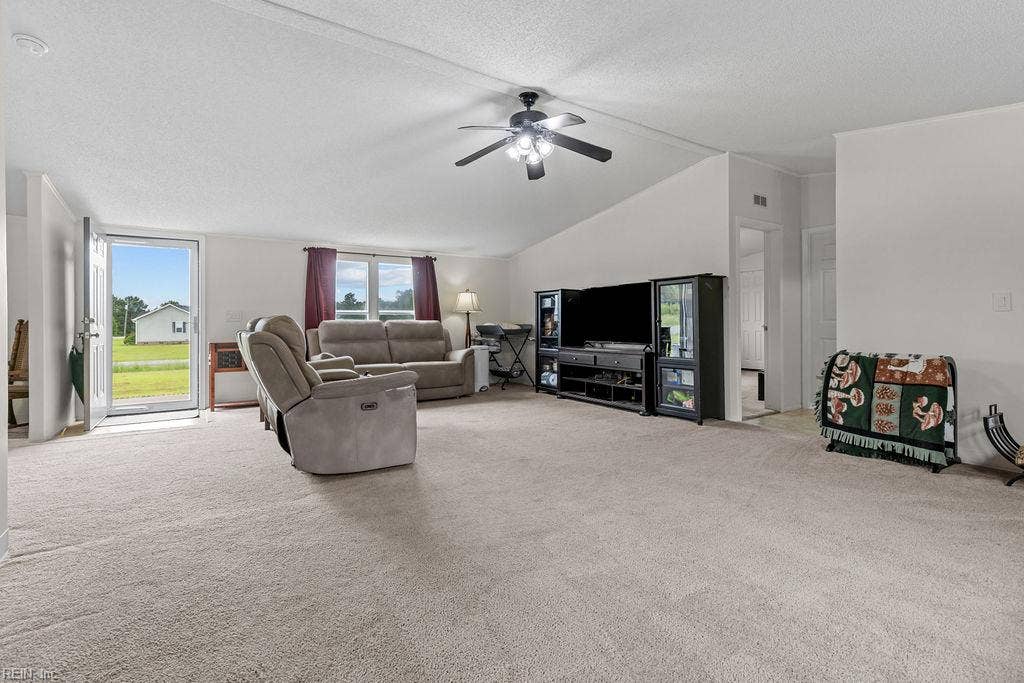 9 Muddy Cross Road, Hobbsville, NC 27946