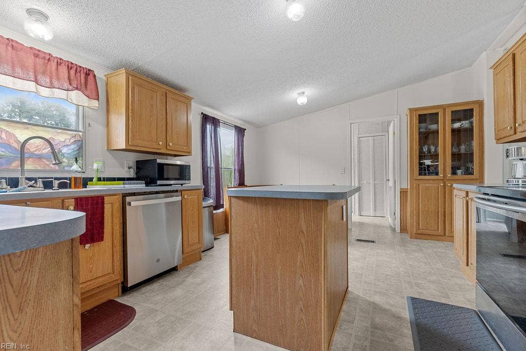 9 Muddy Cross Road, Hobbsville, NC 27946
