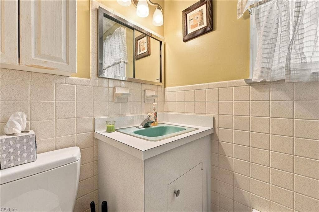 140 Cherry Street, Chesapeake Cottage Co, Norfolk, VA 23503 140 Cherry Street, Chesapeake Cottage Co, Norfolk, VA 23503