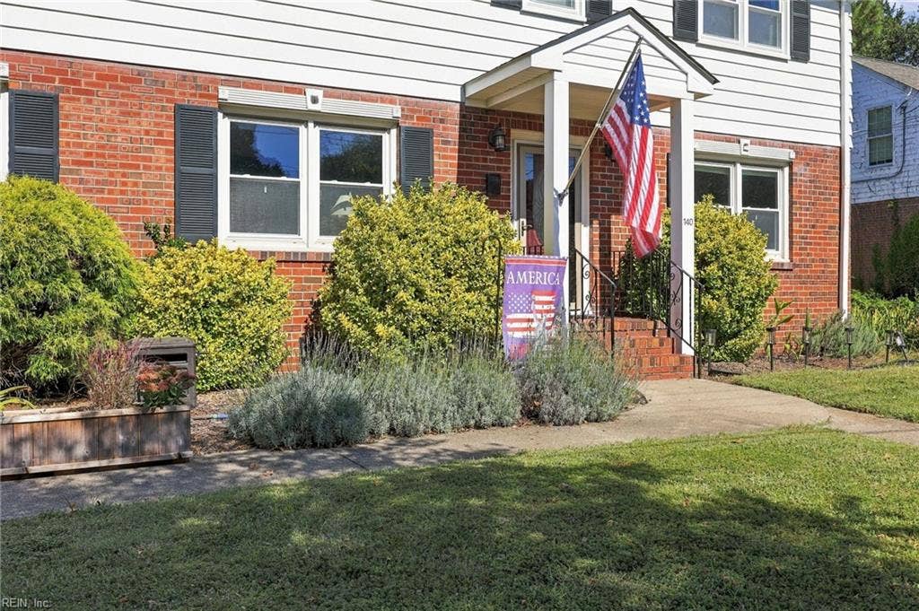 140 Cherry Street, Chesapeake Cottage Co, Norfolk, VA 23503 140 Cherry Street, Chesapeake Cottage Co, Norfolk, VA 23503