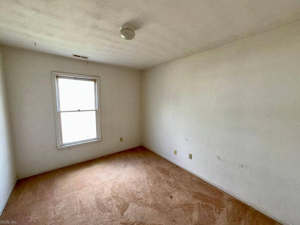 5125 Crabtree Place, Portsmouth, VA 23703 5125 Crabtree Place, Portsmouth, VA 23703