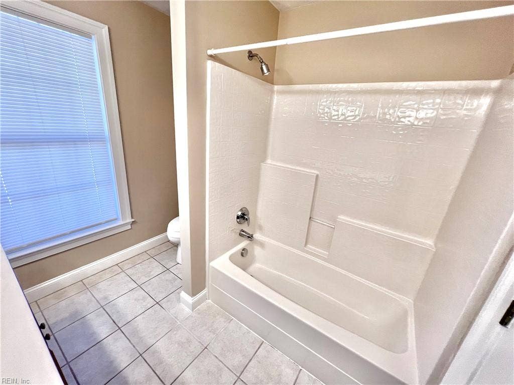 336 Conservation Crossing, Chesapeake, VA 23320