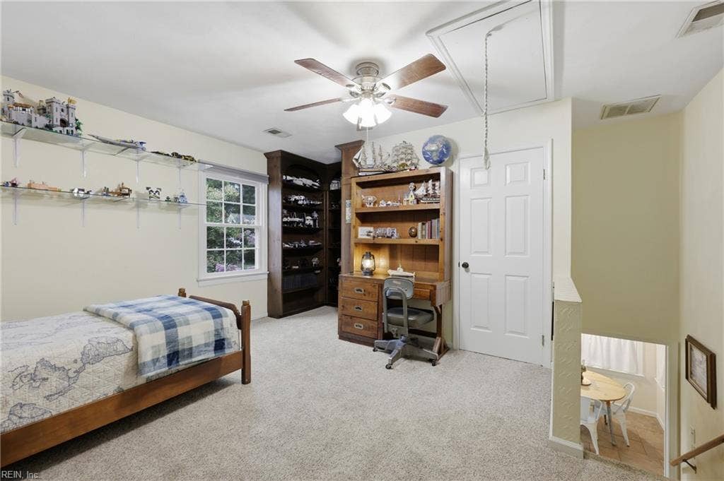 424 Pines Of Warrick Drive, Pines Of Warrick, Chesapeake, VA 23322