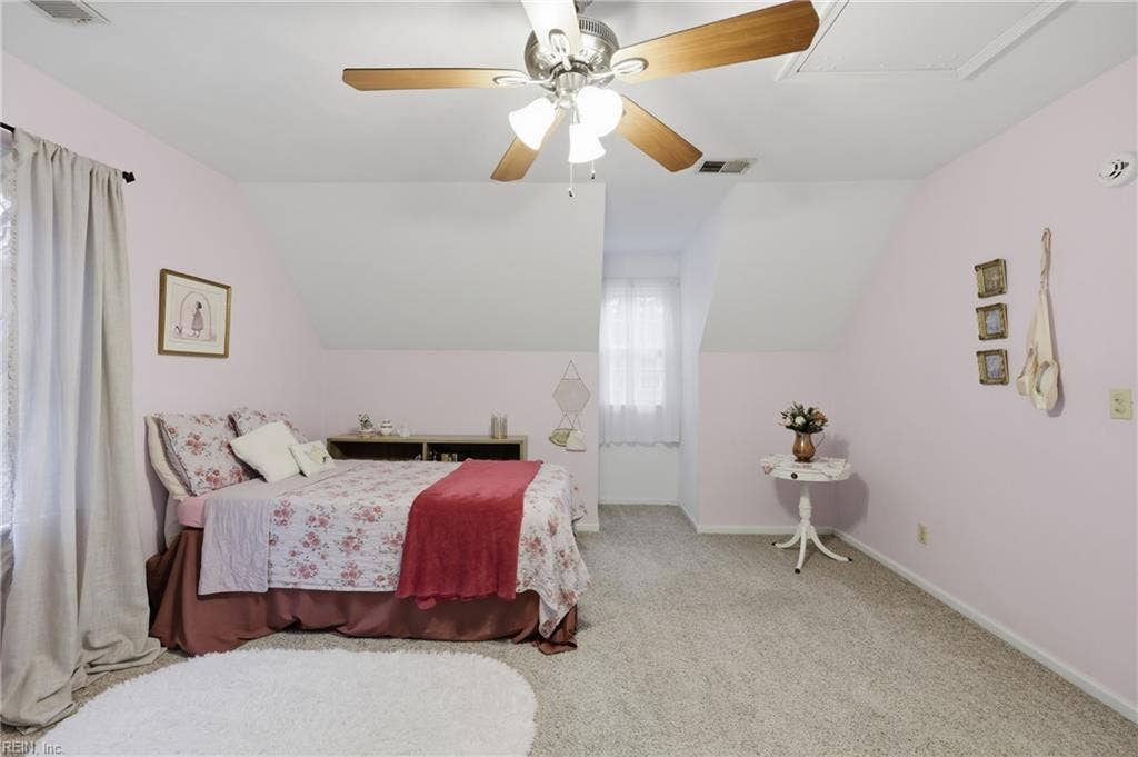424 Pines Of Warrick Drive, Pines Of Warrick, Chesapeake, VA 23322