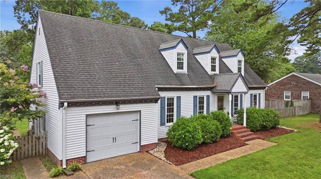 424 Pines Of Warrick Drive, Pines Of Warrick, Chesapeake, VA 23322