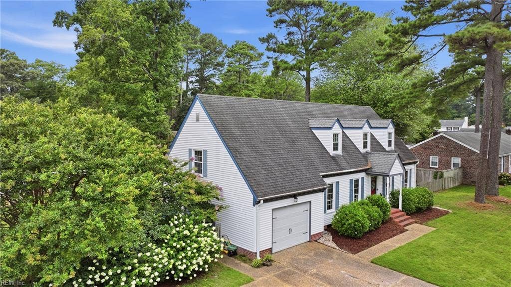 424 Pines Of Warrick Drive, Pines Of Warrick, Chesapeake, VA 23322
