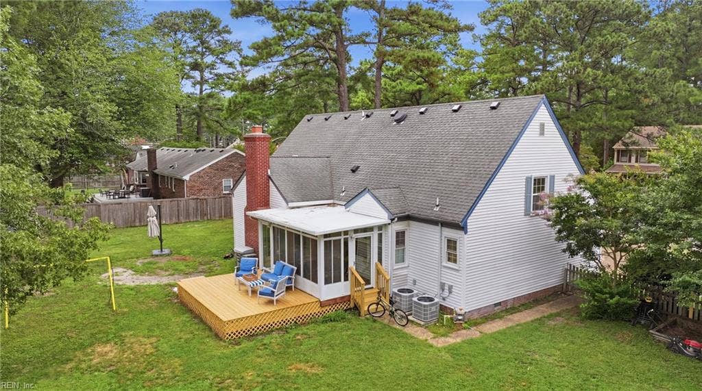 424 Pines Of Warrick Drive, Pines Of Warrick, Chesapeake, VA 23322