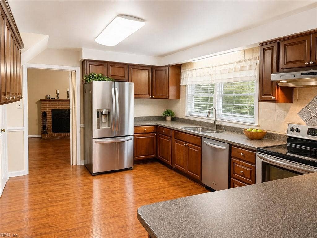 316 Tudor Place, Chesapeake, VA 23325 Kitchen