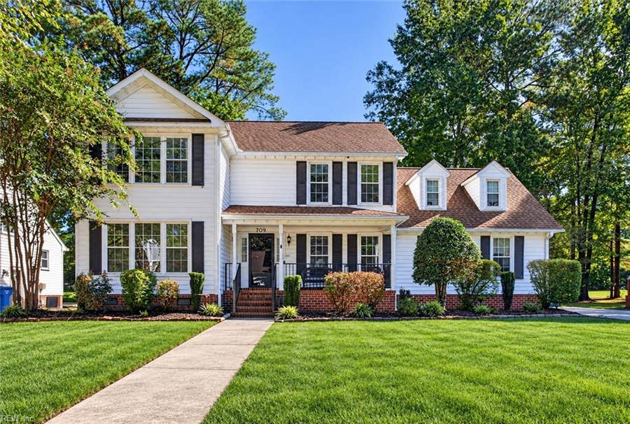 Property photo for 709 Aguila Drive, Chesapeake, VA