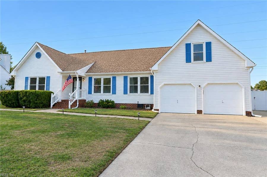 Property photo for 904 Barrington Court, Chesapeake, VA