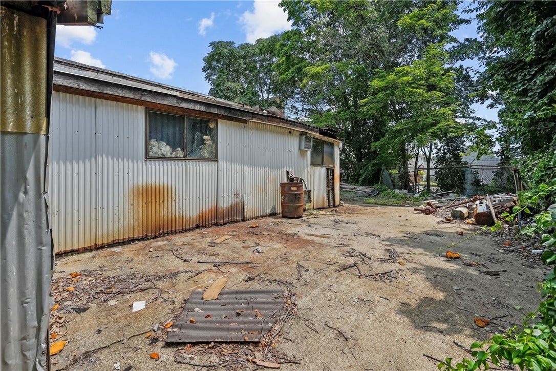 50 Waterman Avenue, North Providence, RI 02911 50 Waterman Avenue, North Providence, RI 02911