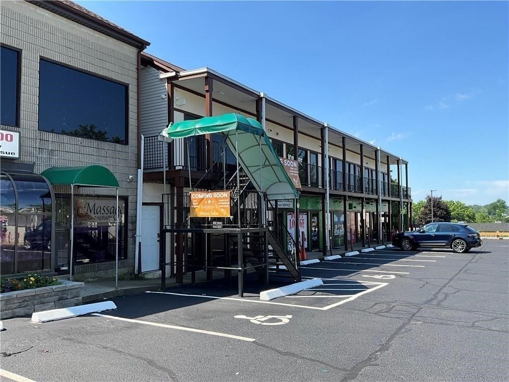 1410 Mineral Spring Avenue, #4, North Providence, RI 02904 1410 Mineral Spring Avenue, #4, North Providence, RI 02904