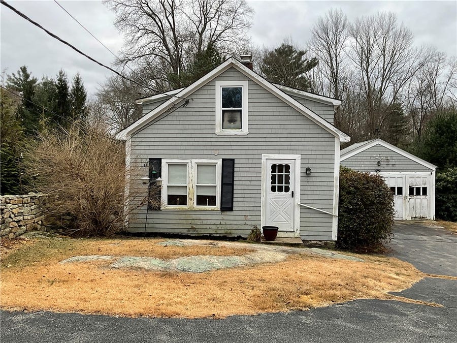 Property photo for 922 Plainfield Pike, Scituate, RI